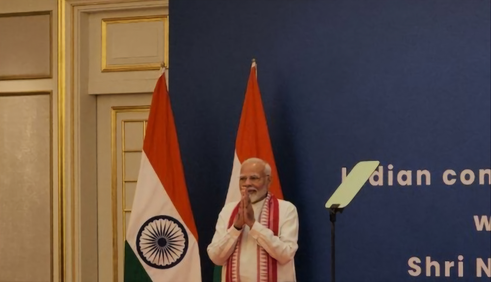 prime-minister-addresses-the-indian-community-in-russia