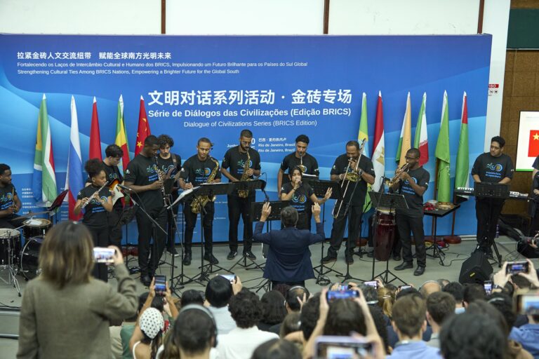 Diálogo das Civilizações do BRICS é Realizado com Sucesso no Brasil